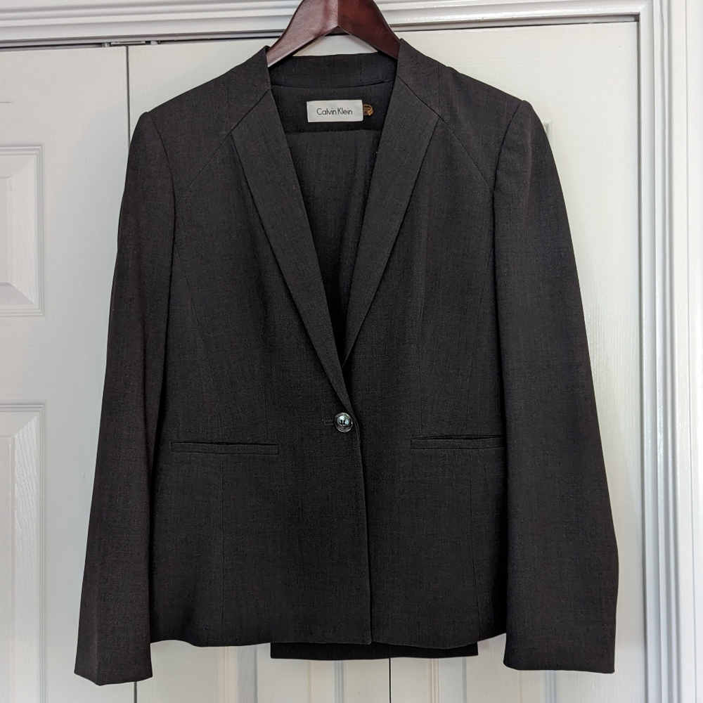 Calvin Klein classic women's pant suit